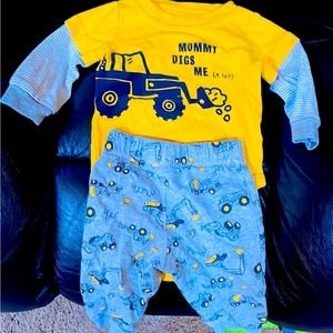 6 month Carter’s outfit